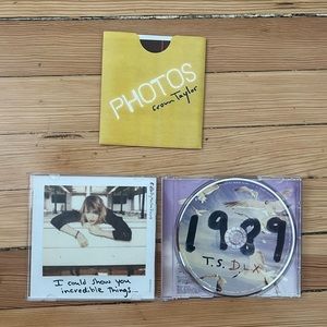 Taylor Swift 1989 Deluxe CD with Original Polaroids